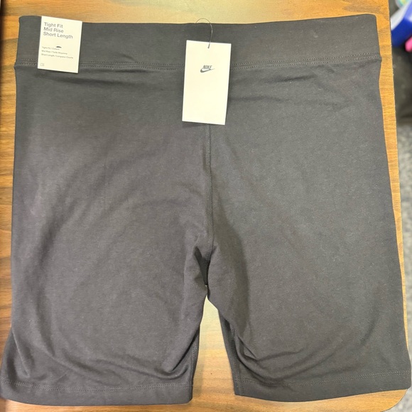 Nike Women's Charcoal Bike Shorts - Picture 5 of 5